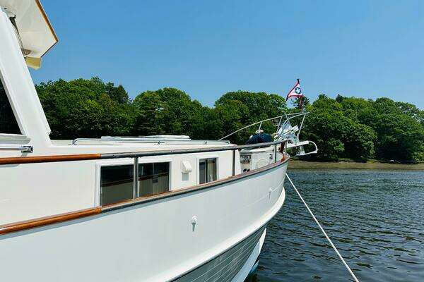 Grand Banks 49 Classic Yacht For Sale