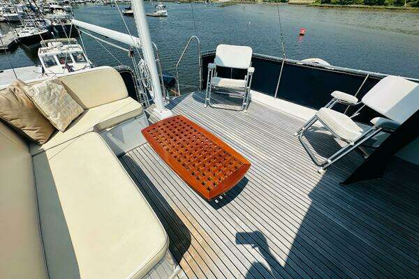 Grand Banks 49 Classic Yacht For Sale