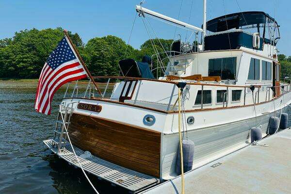 Grand Banks 49 Classic Yacht For Sale