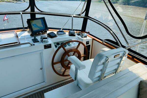 Grand Banks 49 Classic Yacht For Sale