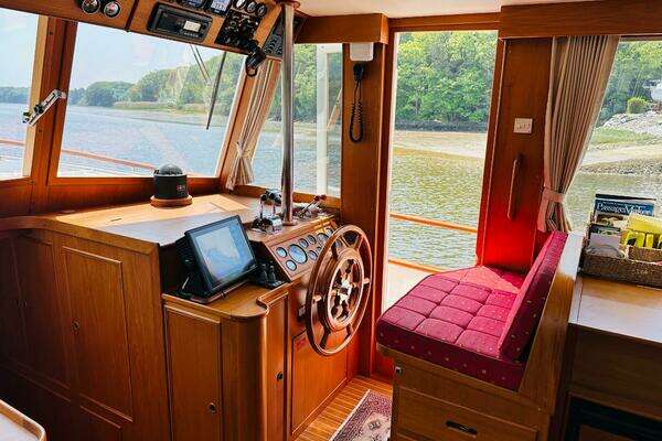 Grand Banks 49 Classic Yacht For Sale