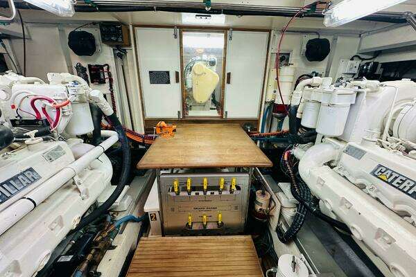Grand Banks 49 Classic Yacht For Sale