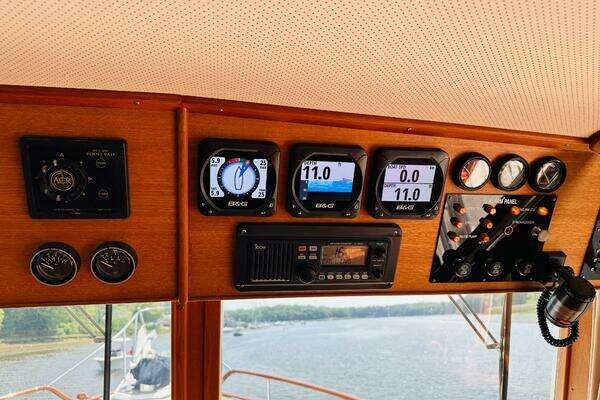 Grand Banks 49 Classic Yacht For Sale