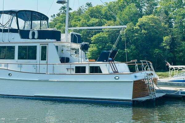 Grand Banks 49 Classic Yacht For Sale