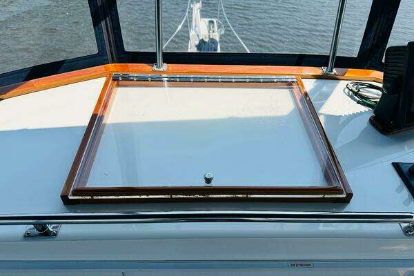 Grand Banks 49 Classic Yacht For Sale