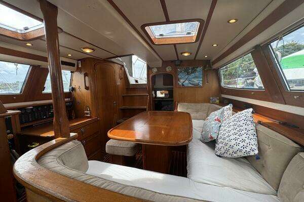 Fantasi Fantasi 44 Yacht For Sale
