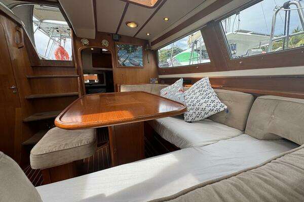 Fantasi Fantasi 44 Yacht For Sale