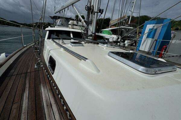 Fantasi Fantasi 44 Yacht For Sale