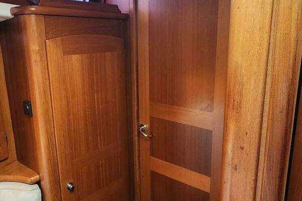 Fantasi Fantasi 44 Yacht For Sale