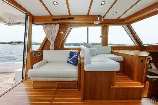 Sabre 48 Fly Bridge Yacht For Sale