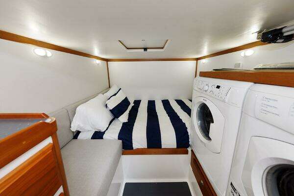 Sabre 48 Fly Bridge Yacht For Sale