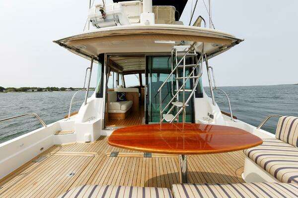 Sabre 48 Fly Bridge Yacht For Sale