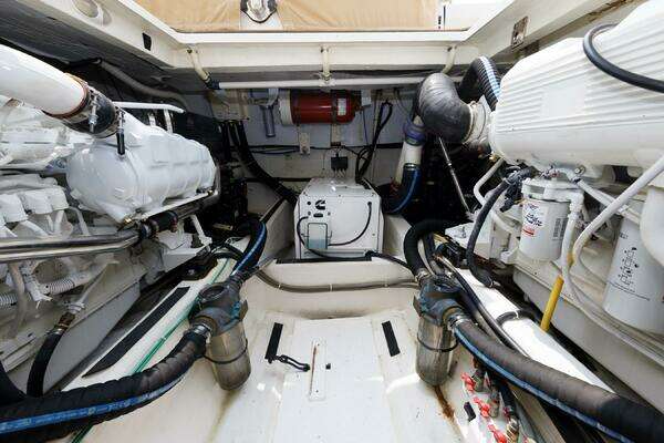 Sabre 48 Fly Bridge Yacht For Sale