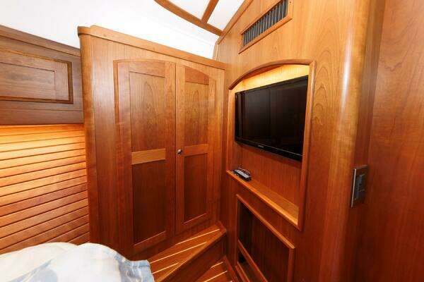 Sabre 48 Fly Bridge Yacht For Sale