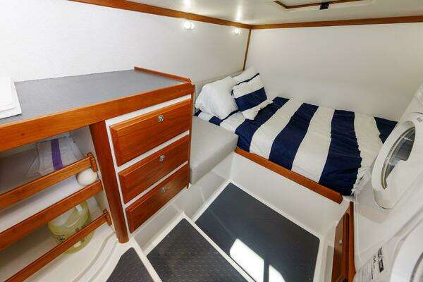 Sabre 48 Fly Bridge Yacht For Sale