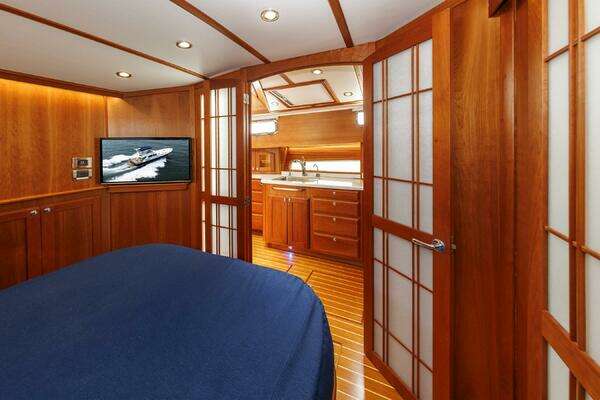 Sabre 48 Fly Bridge Yacht For Sale