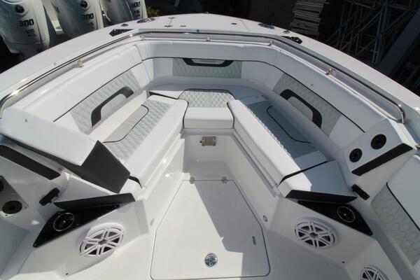 27ft Blackfin Yacht For Sale