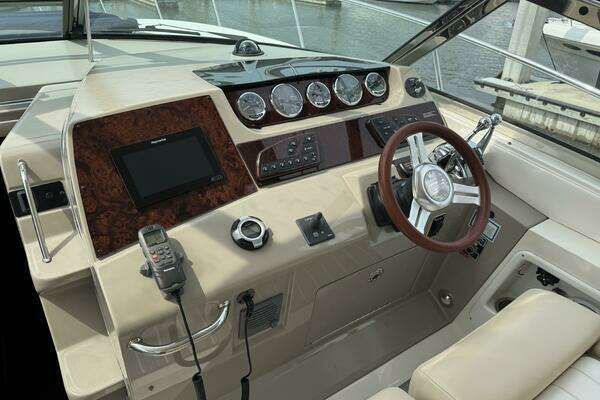 2012 Sea Ray 37