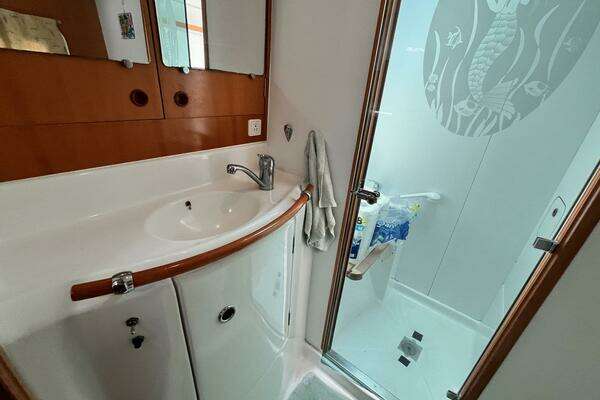 Lagoon 380 Yacht For Sale