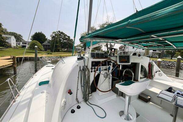 Lagoon 380 Yacht For Sale