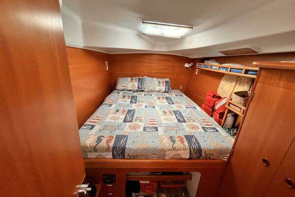 Lagoon 380 Yacht For Sale