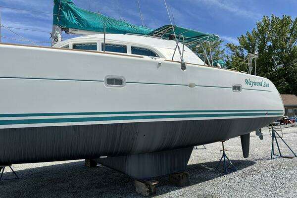 Lagoon 380 Yacht For Sale