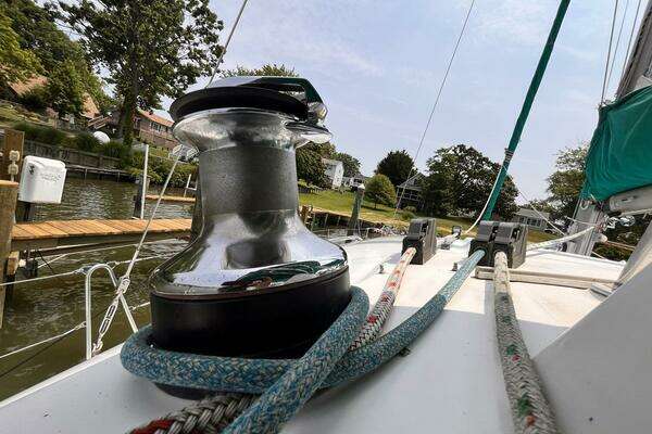 Lagoon 380 Yacht For Sale