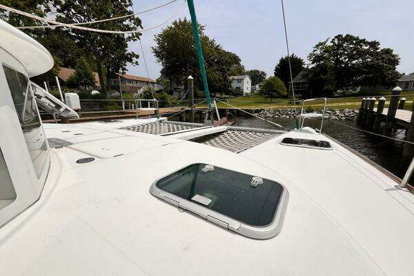 Lagoon 380 Yacht For Sale