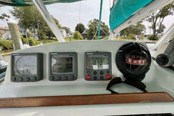 Lagoon 380 Yacht For Sale