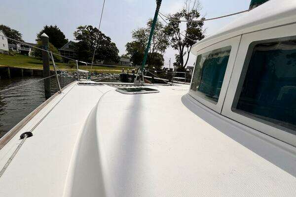 Lagoon 380 Yacht For Sale