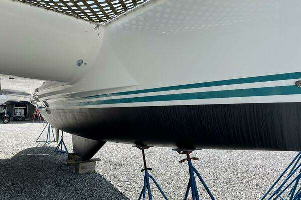 Lagoon 380 Yacht For Sale