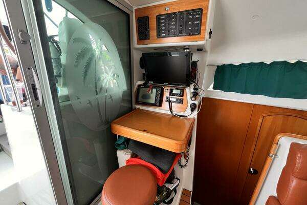 Lagoon 380 Yacht For Sale
