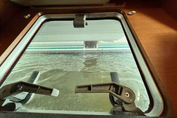 Lagoon 380 Yacht For Sale