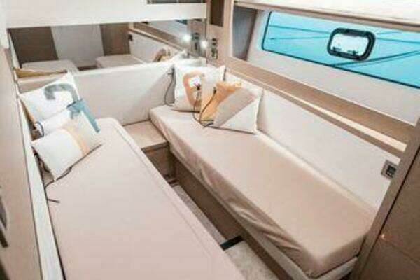 Prestige 590S Yacht For Sale