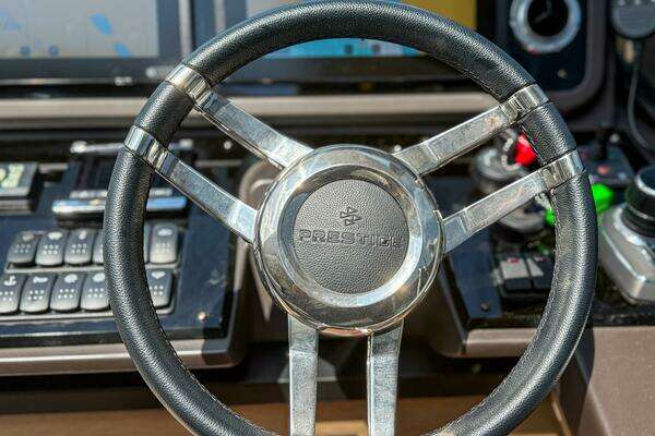 Prestige 590S Yacht For Sale