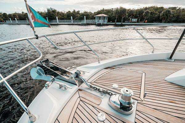 Prestige 590S Yacht For Sale