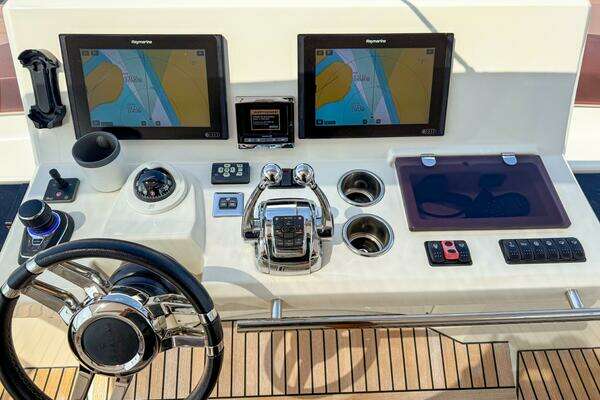 Prestige 590S Yacht For Sale