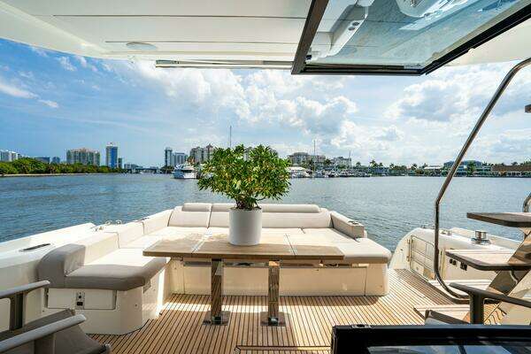Prestige 590S Yacht For Sale