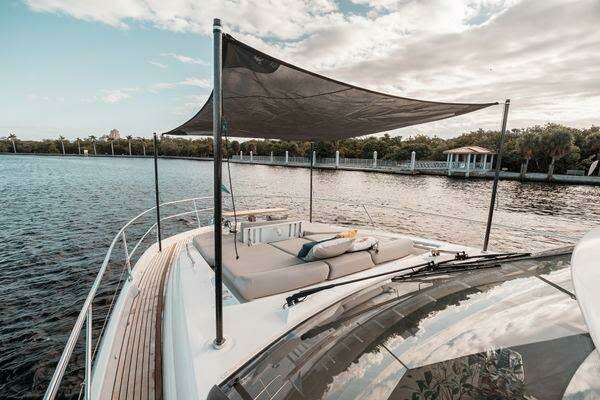 Prestige 590S Yacht For Sale