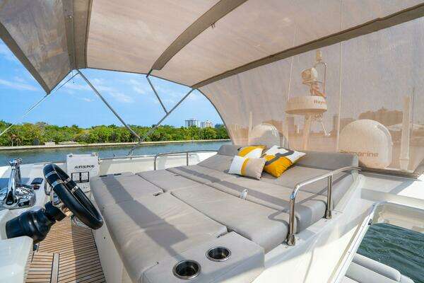 Prestige 590S Yacht For Sale