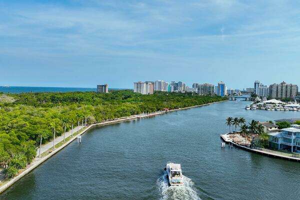 Prestige 590S Yacht For Sale