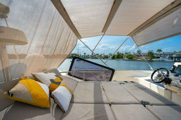 Prestige 590S Yacht For Sale
