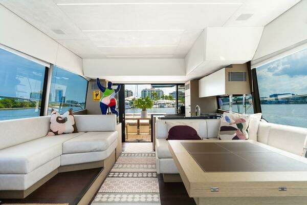Prestige 590S Yacht For Sale