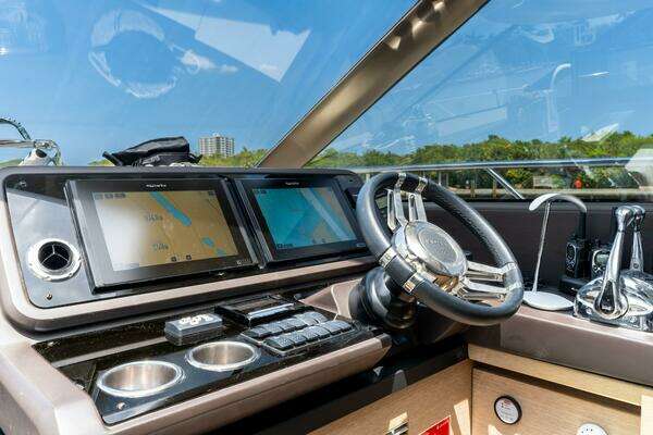 Prestige 590S Yacht For Sale