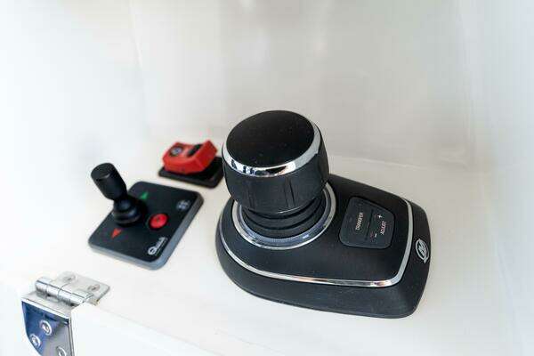 Prestige 590S Yacht For Sale