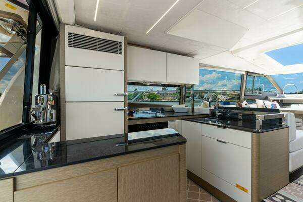 Prestige 590S Yacht For Sale