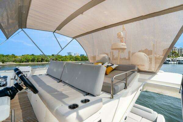 Prestige 590S Yacht For Sale