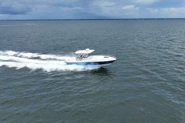 Intrepid 327-I Valor Yacht For Sale