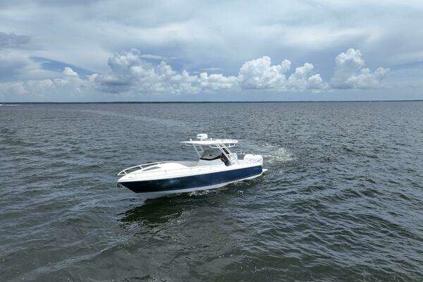 Intrepid 327-I Valor Yacht For Sale