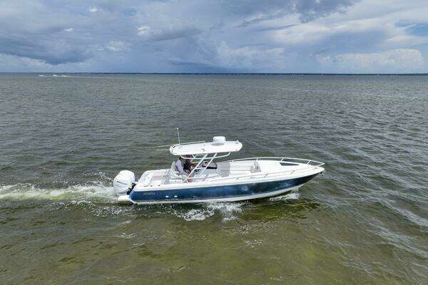 Intrepid 327-I Valor Yacht For Sale